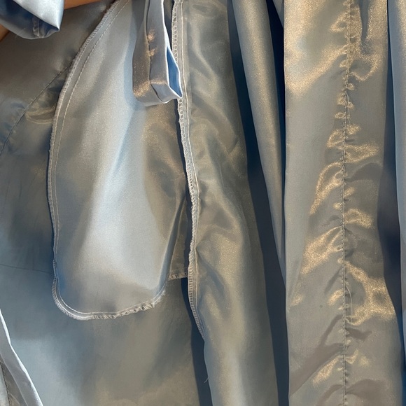 Baby-blue Satin Robe - Picture 5 of 5